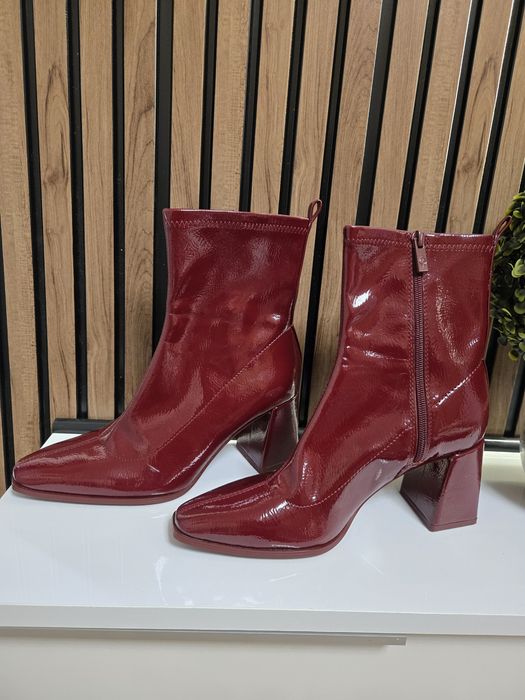 Бордо Обувки на ток