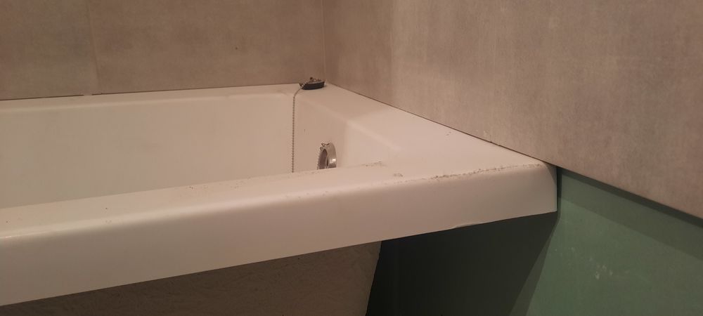 Кафельщик плитки, керамогранита