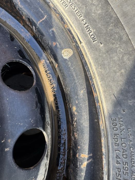 Диск покрышкамен