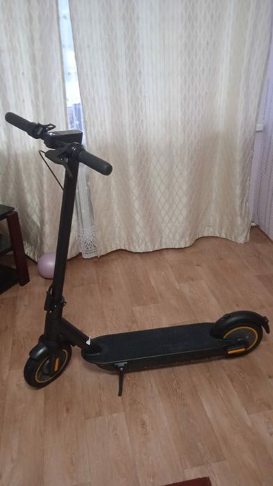 Продаю электросамокат,250 тысяч.