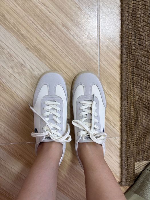 Оригинал кроссовка Who.A.U