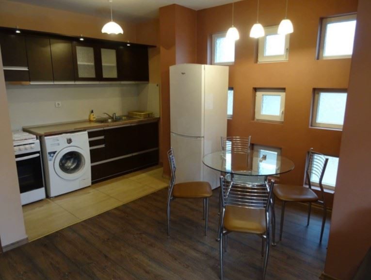 Дава се под наем Тристаен апартамент в София, Редута - 100 кв.м за 698.19 € - Снимка #3