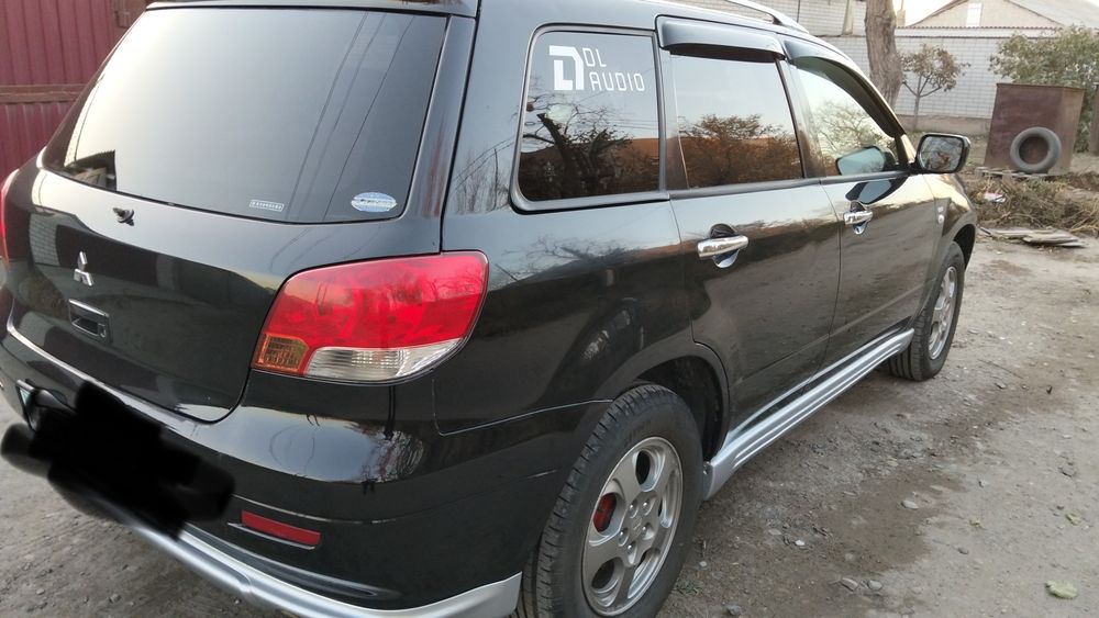 Продам автомобиль Mitsubishi Airtrek