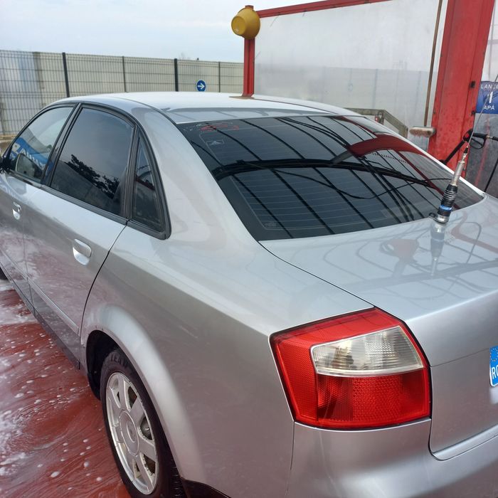 Vand Audi A4 B6 Pret 1150 euro