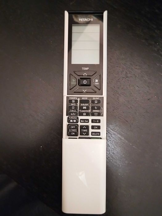 Климатик HITACHI RAK-25 Rxe За Ремонт или за части