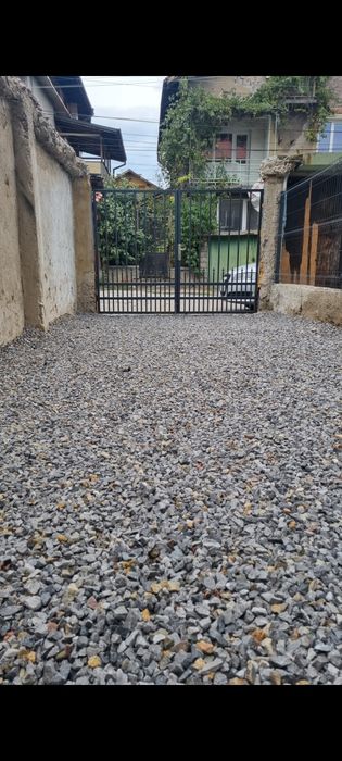 Продава се Етаж от къща в Перник, Байкушева махала - 140 кв.м за 379 €/кв.м - Снимка #1