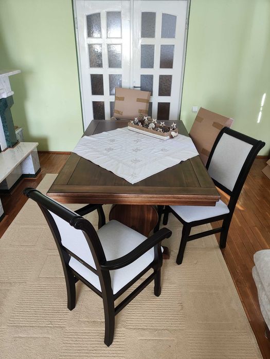 Set 8 Scaune Maiestuos - Eleganță Clasică din Fag Masiv