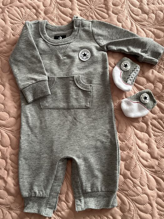 Lot haine bebe marimea 56