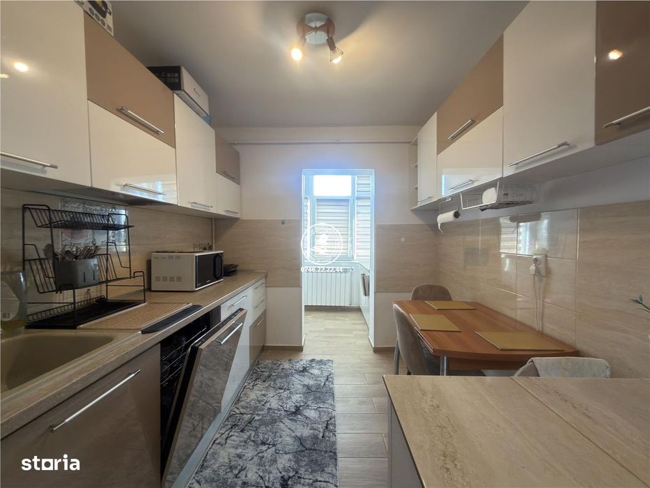 Apartament 3 camere decomandat, Dacia