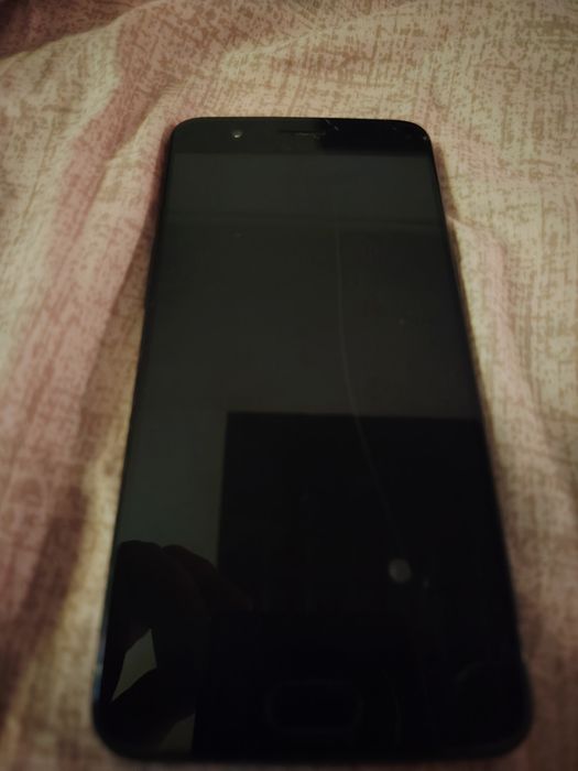 One plus 5 - 8 GB