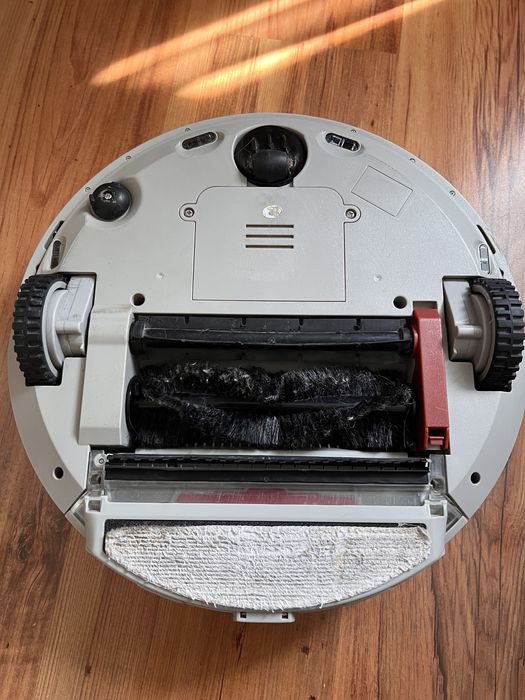 Робот пылесос