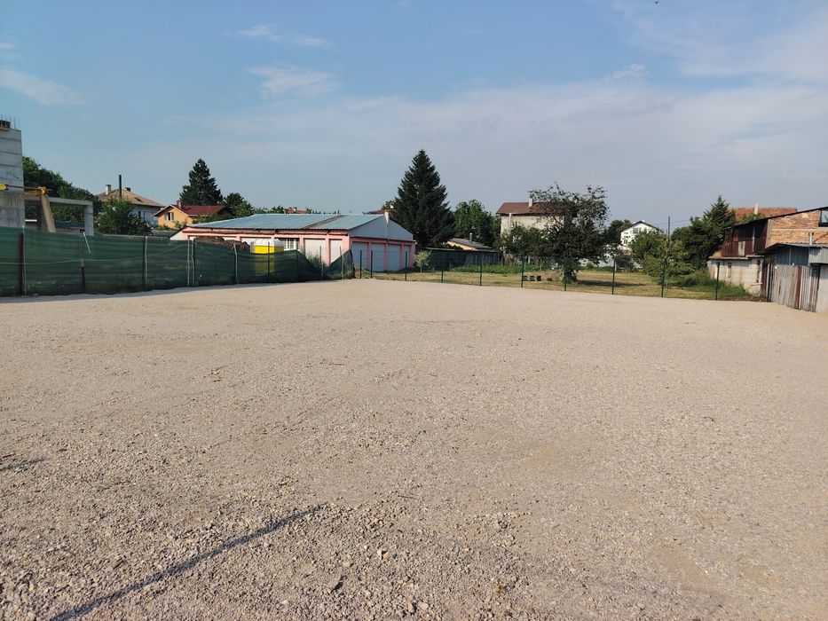 Парцел под наем, открит склад, с. Мрамор