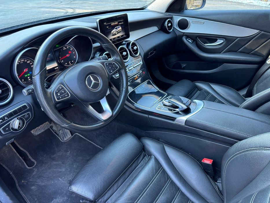 Mercedes-Benzina C180 2016