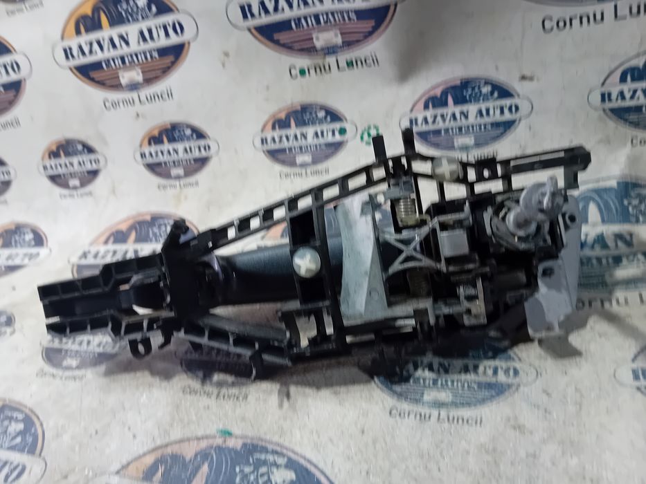 maner interior dreapta fata bmw f30 2014