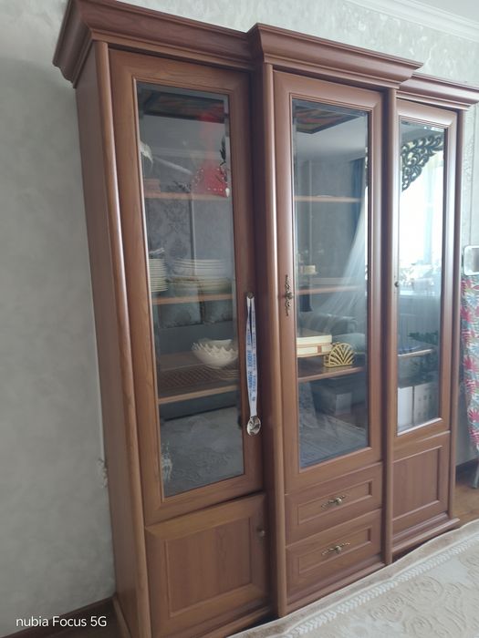 продам стенку, торг уместен