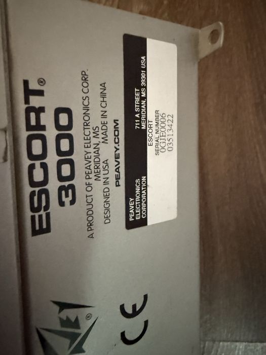 Микшер escort 3000