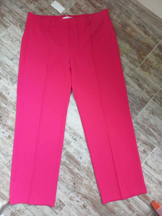 Страхотен нов панталон Mango