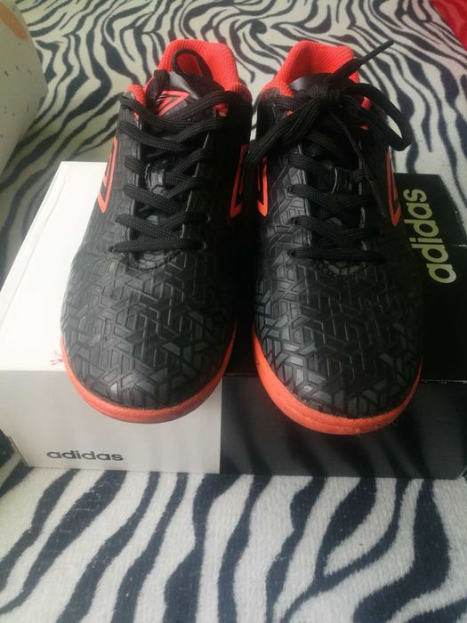 Футболни обувки Umbro