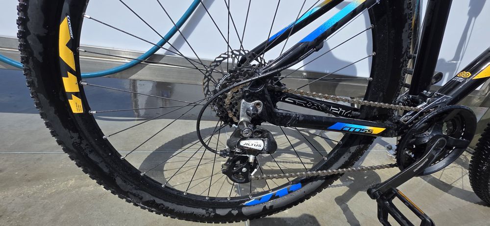 Bicicletă MTB Cross GRX 9 HDB, roți 27.5", frâne hidraulice pe disc — stare foarte bună