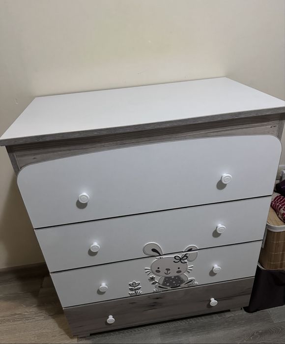 Бебешки скрин Зайче