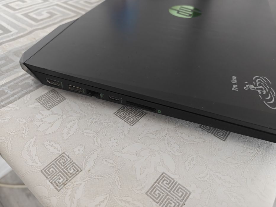 HP PAVILION GAMING LAPTOP GTX1650 i5 procesor 32 GB ram 240gb ssd