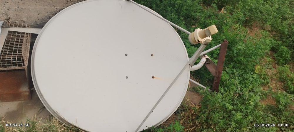 Продам тюнер спутниковый  с маленькой тарелкой в комплекте