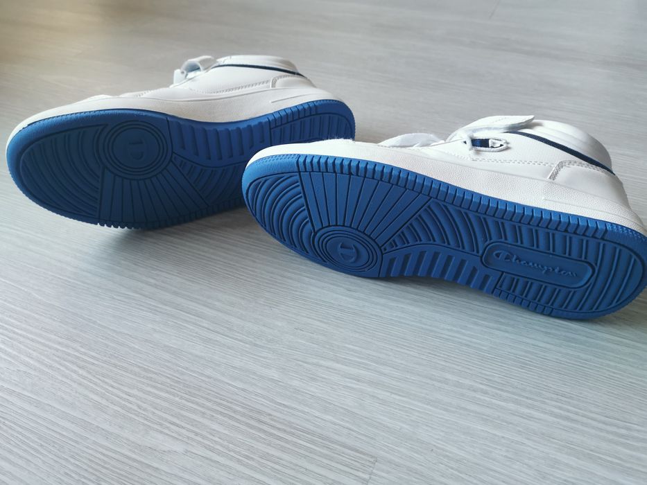 Два чифта високи маратонки Шампион 37