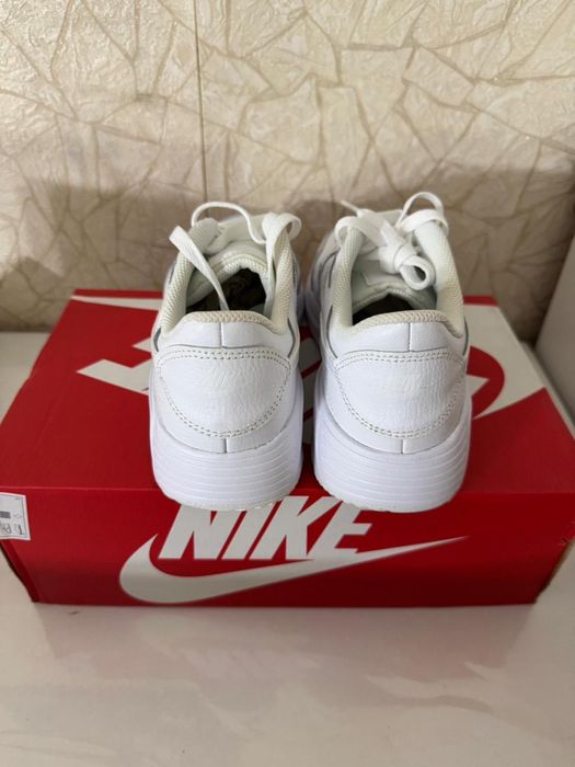 Кроссовки NIKE air MAX SCLEA