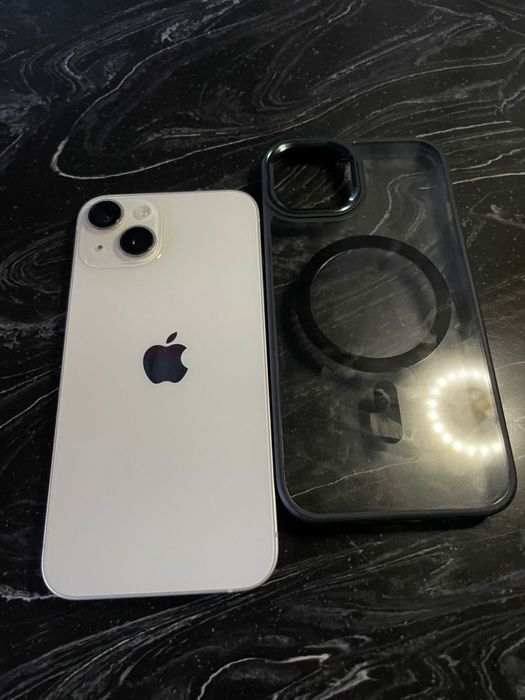 Продам Айфон 14 белый свет