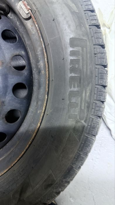 Зимние шины с диском Pirelli R15 185/65