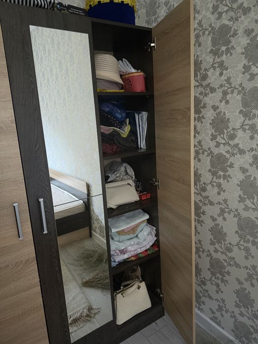 Продам спальный комплект