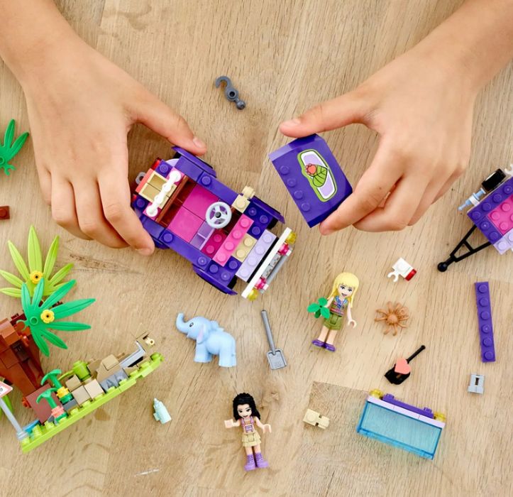 LEGI Salvarea puiului de elefant