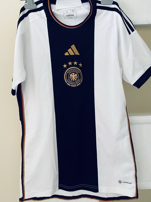 Спортна тениска Adidas