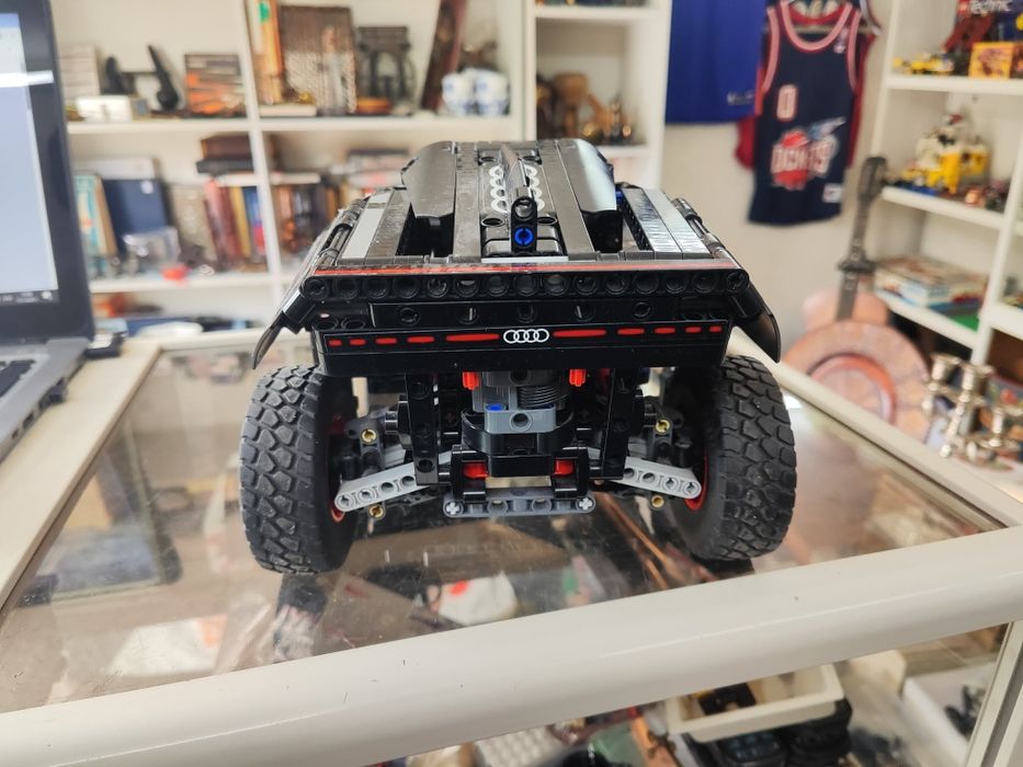 Лего техник 42160 lego audi rs q e-tron 2023 г