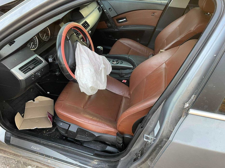 bmw e60 e61 530d 218  бмв 530 д на части