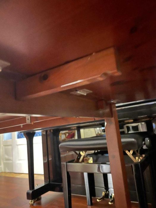 Masa din lemn masiv extensibila