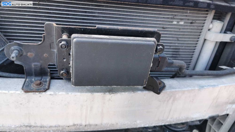 Senzor Radar Distronic Bara Fata de sub Emblema Hyundai Ioniq 2016 - 2019 Cod 96400-G2000 [V0688]
