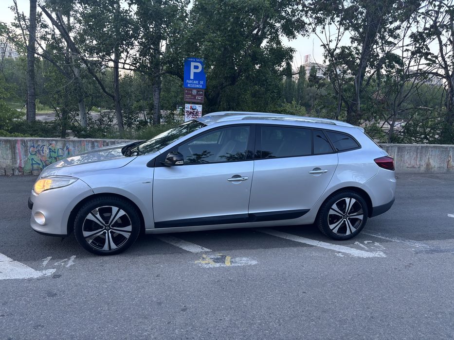 RENAULT Megane 2011 — imagine 3