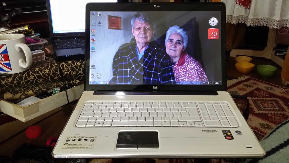 Reparatii laptop si  vanzari sau instalari profesionale orice Windows