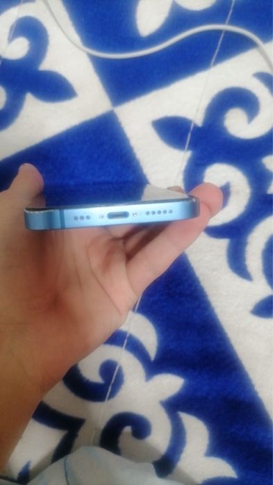 Айфон 13 синий продам или обм