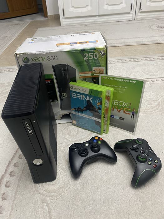 Xbox 360 slim nou cu cutie