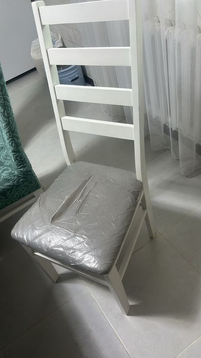 Продам стол и 6 стульев за 70 000