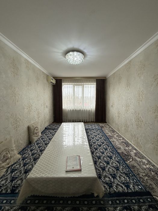 Ассалому Аллайкум Вокзал Беруний кучаси 3 хоналик квартира сотилади