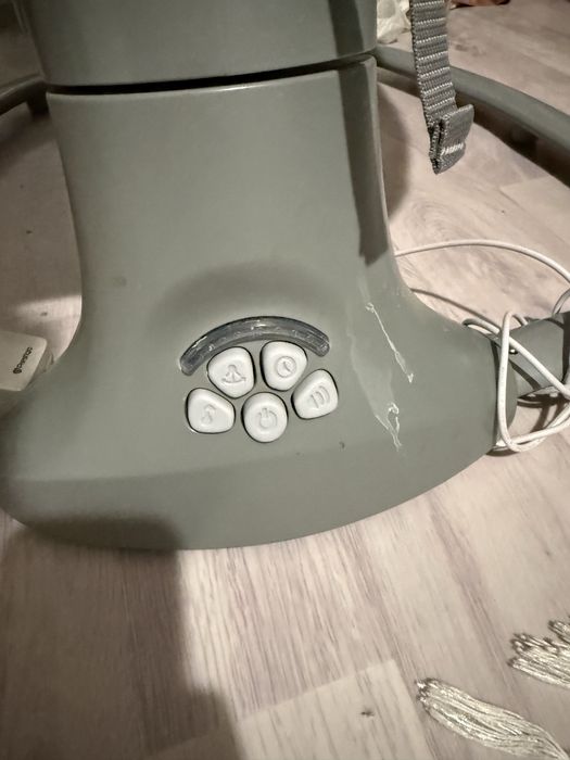 продам коляску,2 шезлонга