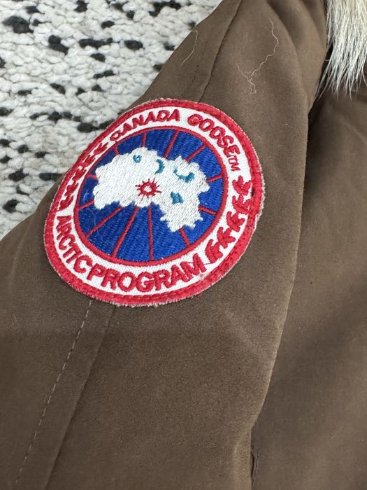 Дамско пухено яке CANADA GOOSE  Bomber Jacket .Размер XS