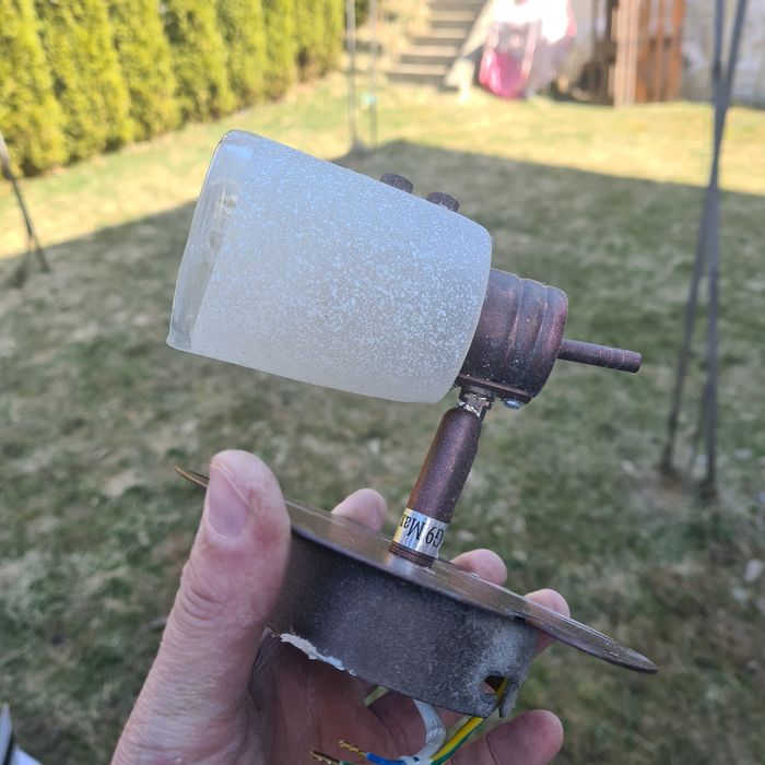 Лампион, осветително тяло