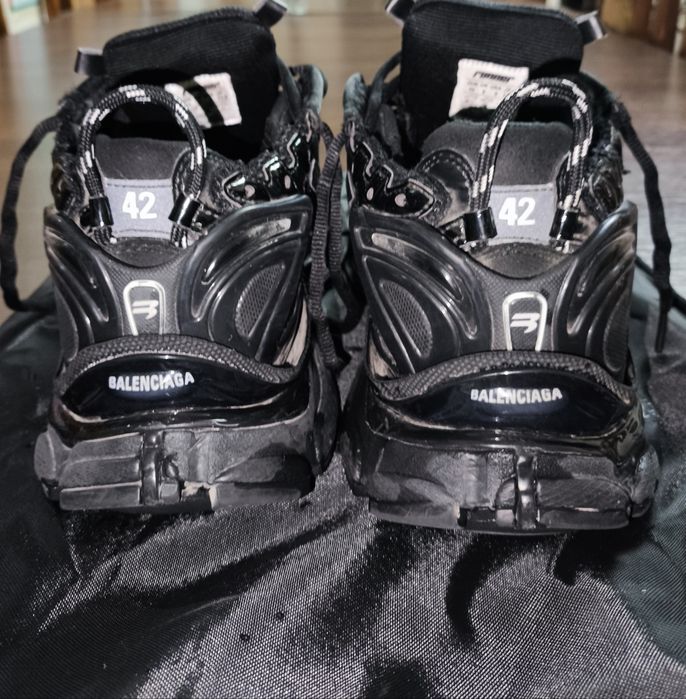 Balenciaga runner