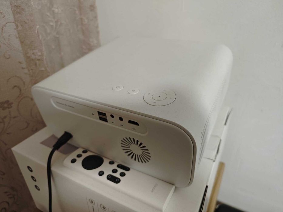 Видео проектор Wanbo X5