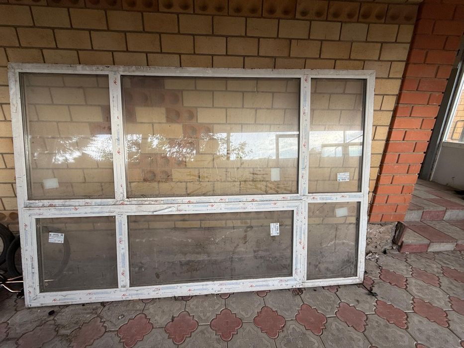 Продам балконный блок с тройным остеклением.