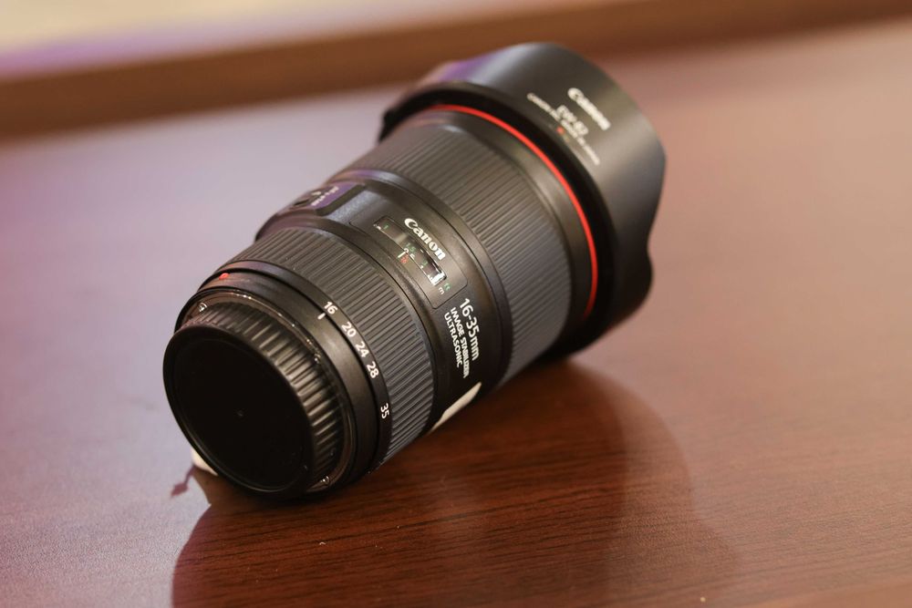 Obiectiv Canon EF 16-35mm f/4L IS USM